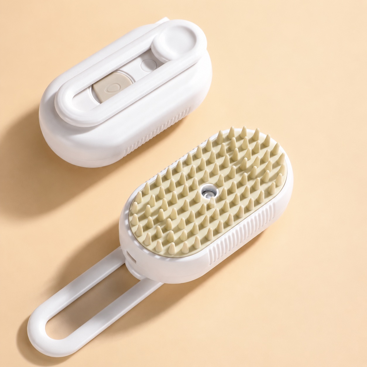 Rechargeable Mist Grooming Brush for Cats & Dogs